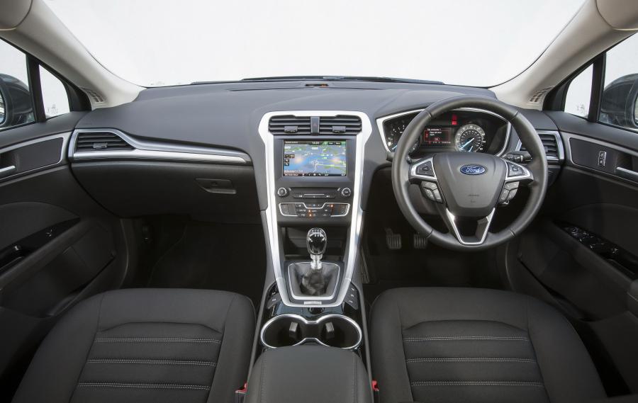  Ford Mondeo Estate 2014 года  (фото 12 из 17)